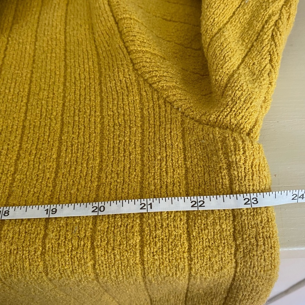 Women's Cardigan - Picture 6 of 13